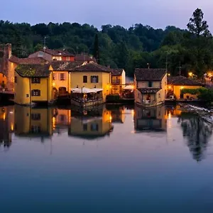 2* Guest house Le Finestre Su Borghetto